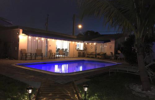 Purely Pompano, Pool, Water front, Paddleboard, Beach, 5 bedroom 3 bath - Photo 21