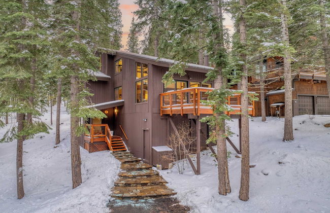 Dakine Haus by Avantstay 4 Min to Northstar + Game Room & Projector - Photo 29