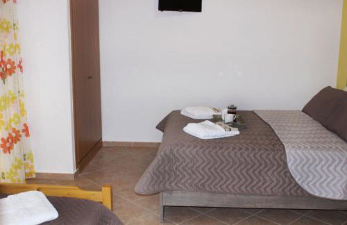 Souzana Rooms - Foto 9