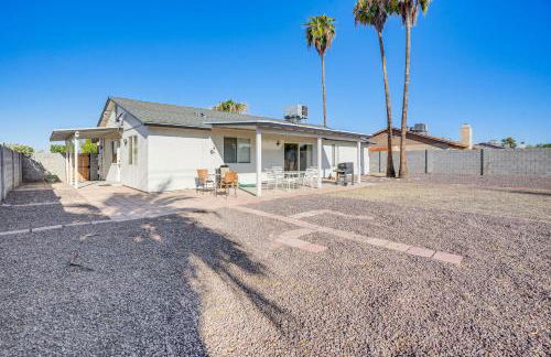 8 Mi to State Farm Stadium Glendale Home with Grill - Foto 24