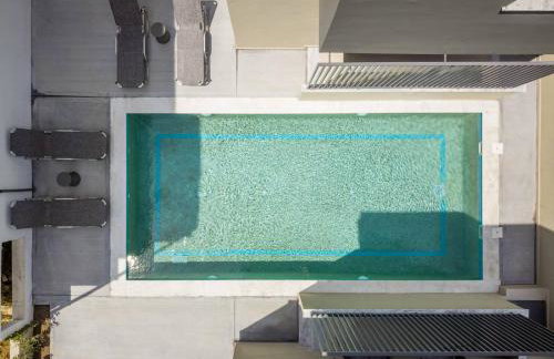 V Luxury Apartments with Pool - Foto 31