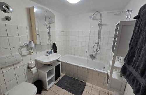 FERIENWOHNUNG 52m2 APARTMENT in ZITTAUER STADTZENTRUM INNENSTADT INNENRING TOP LAGE - WOHNEN AUF ZEIT IN ZITTAU - 2 RAUM WOHNUNG EINKAUFSSTRASSE - Foto 11