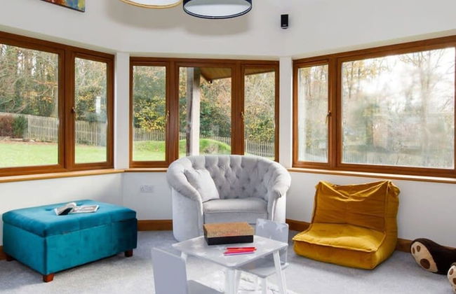 Serene Riverside 6BR Luxury Retreat in Curdridge - Photo 19