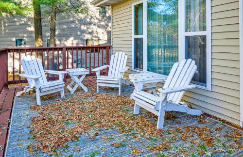 Lakefront Nekoosa Home Private Beach and Boat Dock! - Foto 21