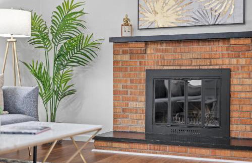 Stylish and Accessible Six Bedroom Home in Wexford/Pittsburg With Kids Amenities - Foto 5