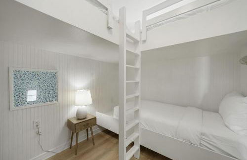 Lazy Bones - Vacation Home Near the Beach with Private Pool & Golf Cart - Foto 25