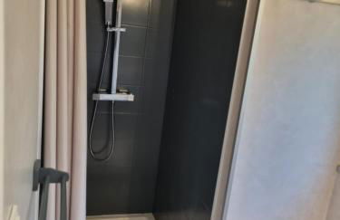 Les Chalets de SAUMUR, Piscine & Parc boisé, 100m du CadreNoir - Foto 61