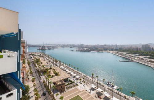 Luxury beach/port apartment - Photo 19