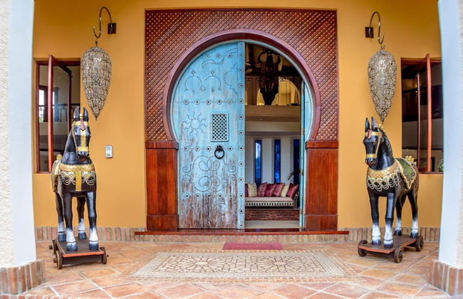 5-star Villa for Rent in Moroccan-style at Casa de Campo - Large Pool Jacuzzi Staff - Photo 22