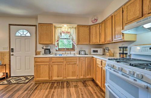 Bolton Landing Winter Escape Walk to Lake! - Foto 9