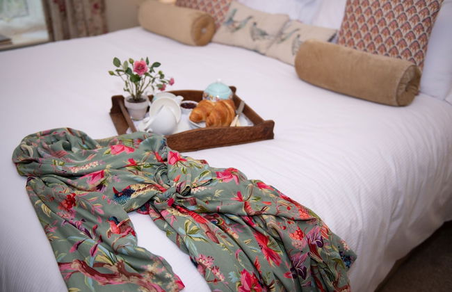 Milton House Studio Apartment Suites - Photo 48