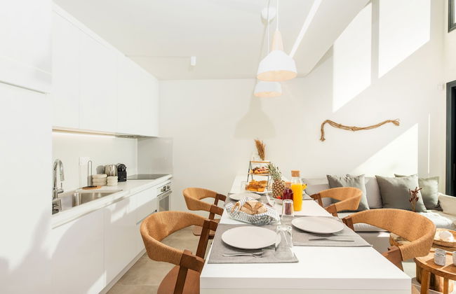 Serene seafront villas - Photo 31