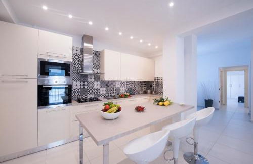 Al Corso Apartments by AMALFIVACATION - Photo 3