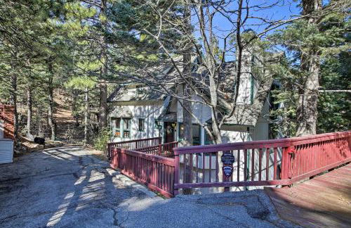 Spacious Lake Arrowhead Home with 2 Decks and Views - Foto 33