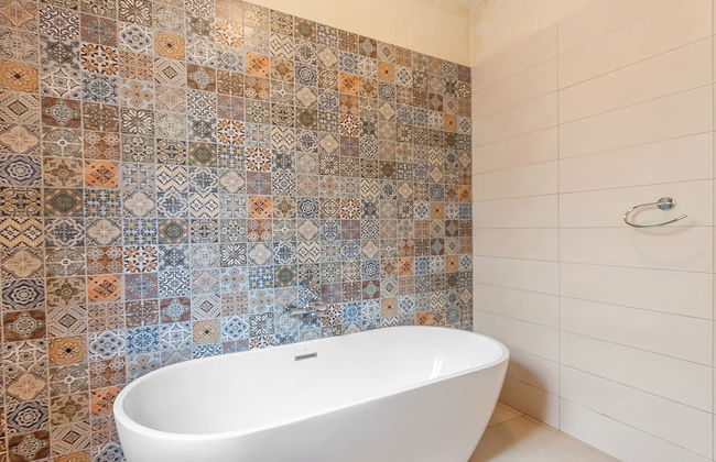 Nadurin, Gozitan Villa 7 Bedr. & 2 Pools - Photo 24