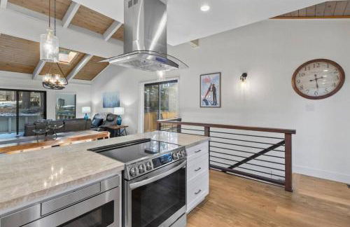 Fun & Air Conditioned Lake Tahoe 3 BR/2.5 BA Home - Foto 51