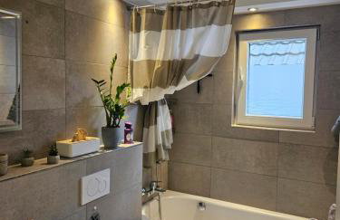 Ferienwohnung Elya Gartenparadies nahe Events, Outlet und Spa - Foto 4