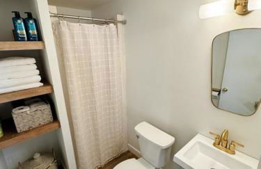 Downtown Sister Bay New Listing - Cardinal Retreat - Foto 10