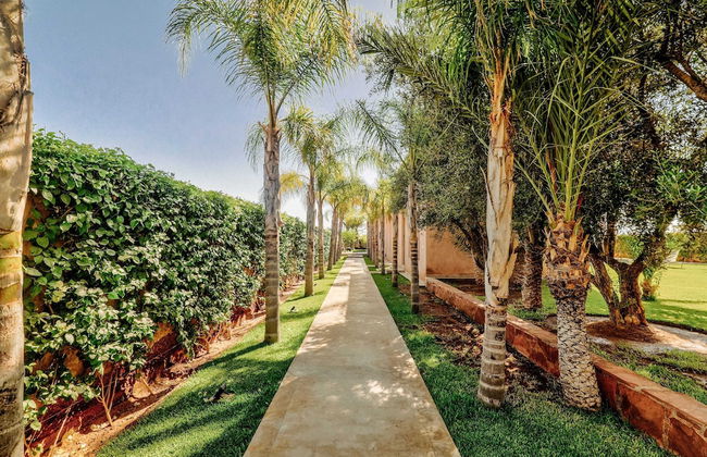 Impeccable 5-bed Villa in Marrakech - Photo 26