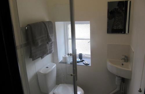 Cottage on the Green - Photo 7