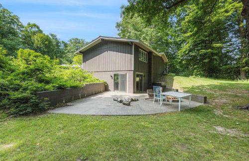 Bright 4BDR Home by Lake MI Arcadia Bluffs Portage Lake More - Photo 37