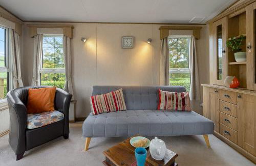 Greendale Splash Escape - No Commercial Sign written Vehicles,Fishing Nearby & Communal Swimming Pool Open April to September - Foto 9