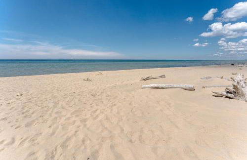 Lake Michigan Beach Cottage - beach access and stunning views. - Foto 23