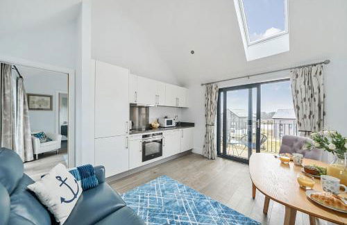 Swan Cottage - Photo 2