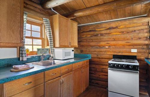 Historic Alpine Lodge Rental near Jackson Hole, Wyoming - Photo 36