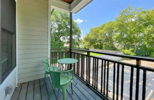 Modern Duplex - 1 mile from Robust Nightlife - Foto 5