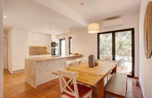 Moradia Tradicional no centro a 100m da Praia - Foto 13