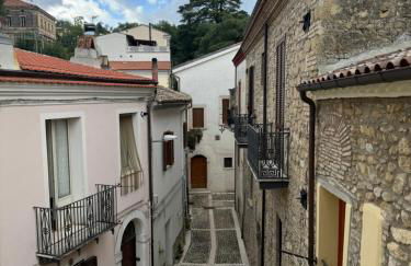 La farfalla del vicolo - Foto 39