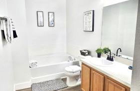 Charming family retreat with Pool & Amenities Disney & top Attractions - Foto 10