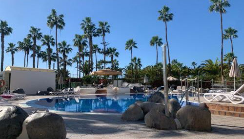 ALTAMIRA FAMILY APARTMENT El Duque - Foto 2