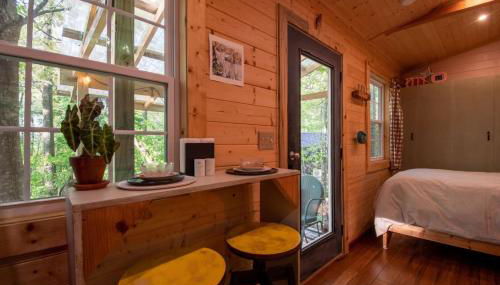 The Peach Perch - Ridgetop Tiny Home, and 20 Minutes to Asheville! - Foto 3