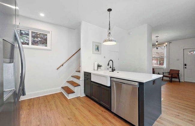 Morrill Modern Retreat Desirable Marion Village! - Foto 32