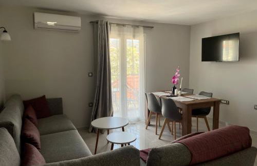 Arian Apartments - Photo 2