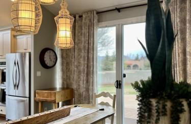 Sedona Uptown Gem!Large yard w grass and shade trees! Views!! NEW! BARREL SAUNA!!! Close to trails, walk to Uptown Sedona, restaurants and shopping - Foto 43