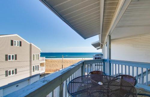 Beachfront Old Orchard Beach Condo with Balcony - Foto 1