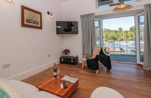 Shipwrights - Photo 5