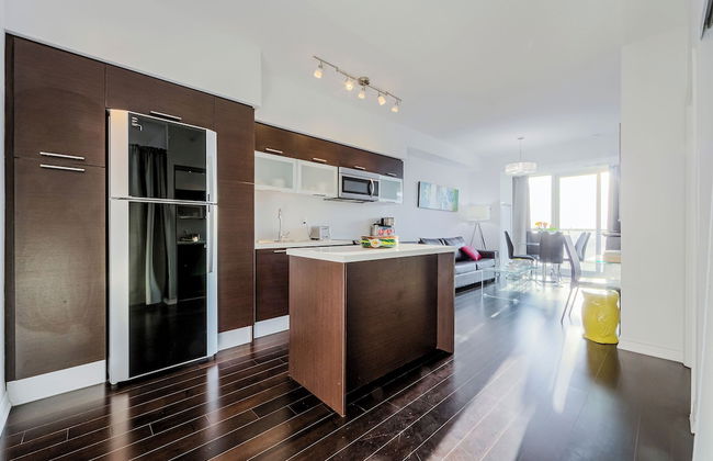 Altitude Suites on Yonge - Foto 17