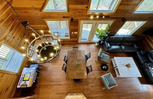 14 Guest 7 Bed 4 BR Lakefront Cabin w Hot Tub - Foto 2