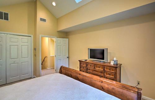 Family-Friendly Hancock Home Walk to Slopes! - Foto 11