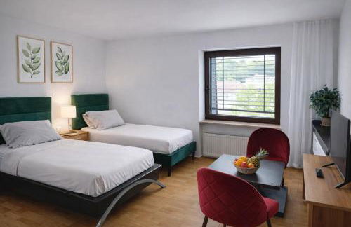 3 Floor XXL House, 7 Rooms, 2 Kitchen, 15 Minutes to Frankfurt, Washing Machine - Foto 2