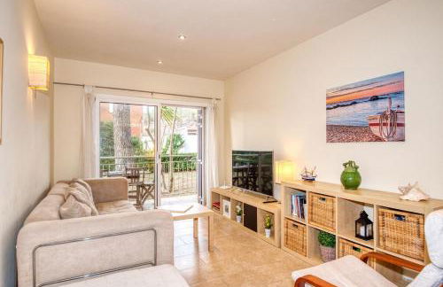 Apartment with Pool and Tennis - Foto 8