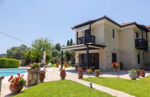 Eco Stone Villa with Private Pool and Jacuzzi - Photo 36