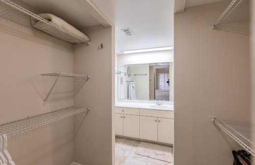 1055-506 5th Floor Coastal Escape - Foto 14