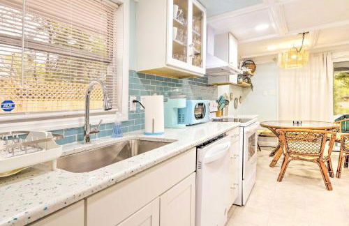 Walk to Ocean Home with Fire Pit in Atlantic Beach - Foto 10