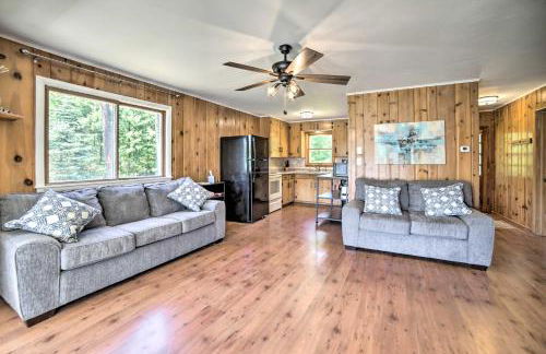 Lakefront Wisconsin Cottage with Dock and Hot Tub! - Foto 4