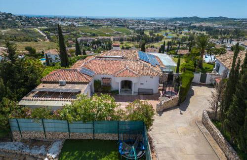 Villa Vista Verde Mijas Golf - Luxury with Optional heated pool & jacuzzi - Photo 44